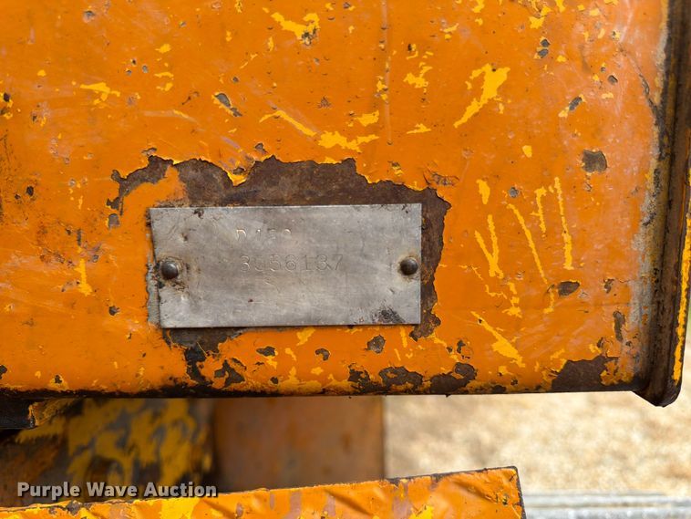 image for item FK3233 1974 Case D450 track loader