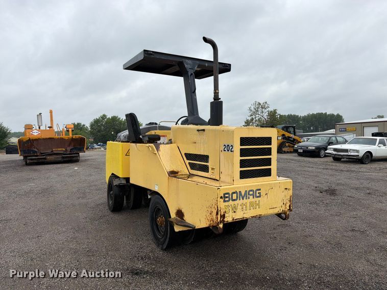 image for item FK3266 Bomag BW11RH pneumatic roller