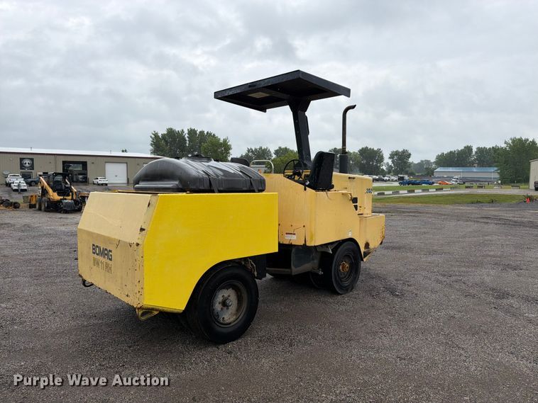 image for item FK3266 Bomag BW11RH pneumatic roller