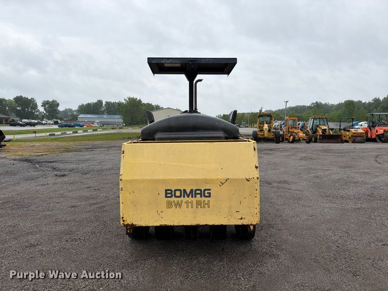 image for item FK3266 Bomag BW11RH pneumatic roller