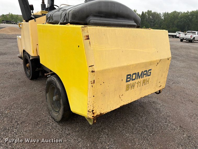 image for item FK3266 Bomag BW11RH pneumatic roller