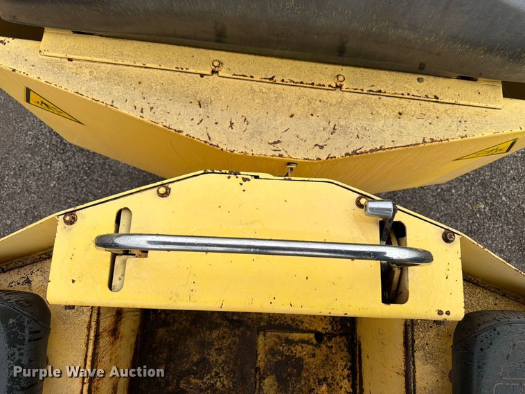 image for item FK3266 Bomag BW11RH pneumatic roller