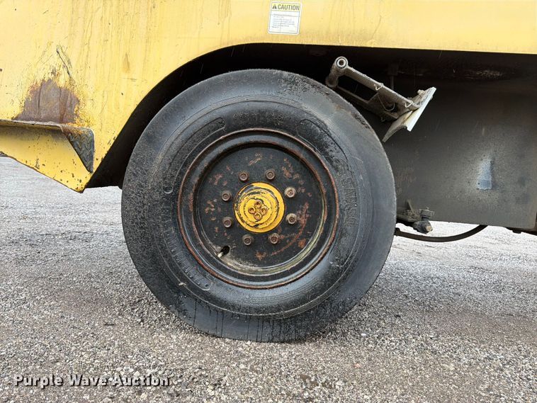 image for item FK3266 Bomag BW11RH pneumatic roller