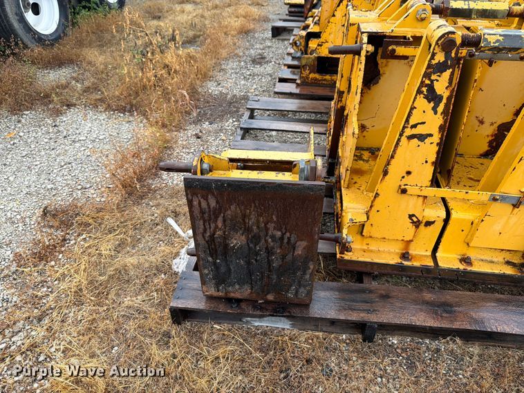 image for item FK3267 Paving attachments