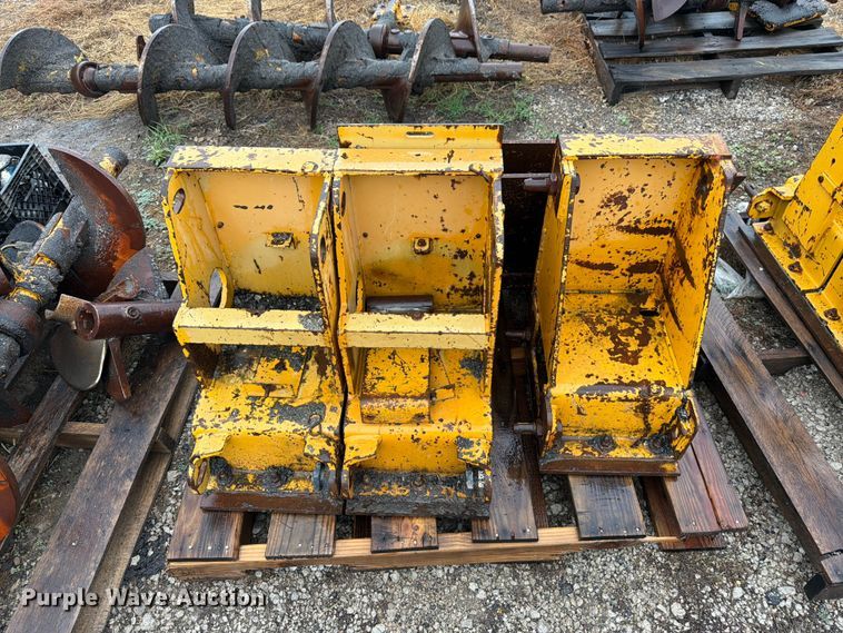 image for item FK3267 Paving attachments