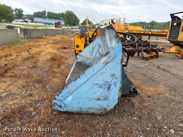 image for item FK3268 Schaeff SKS2 side dump bucket