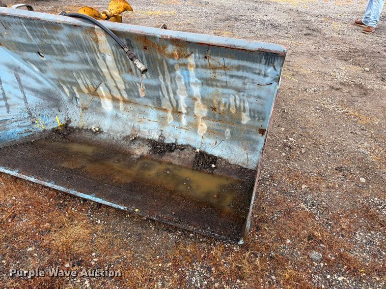image for item FK3268 Schaeff SKS2 side dump bucket