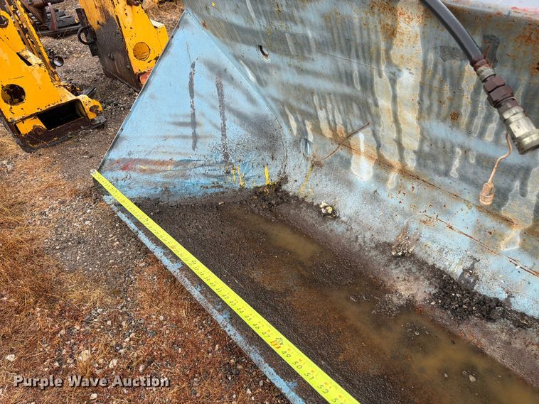 image for item FK3268 Schaeff SKS2 side dump bucket
