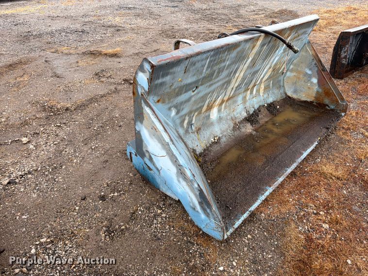 image for item FK3268 Schaeff SKS2 side dump bucket
