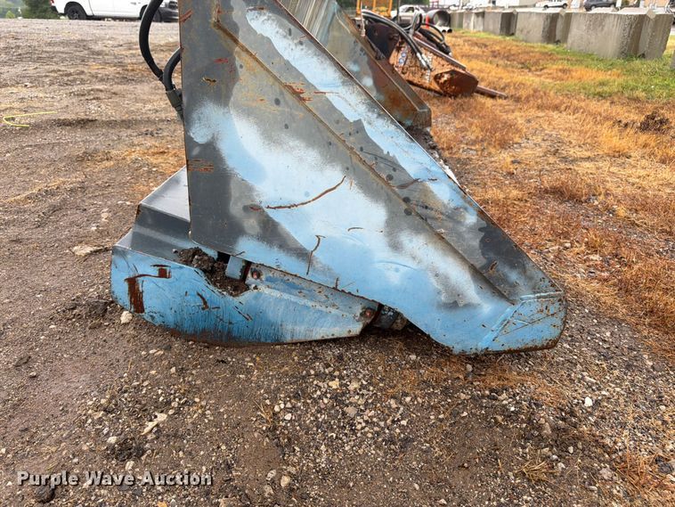 image for item FK3268 Schaeff SKS2 side dump bucket