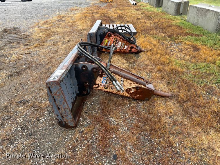 image for item FK3269 Stanley MB256 skid steer breaker