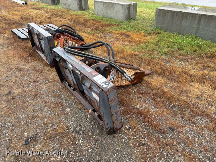 image for item FK3269 Stanley MB256 skid steer breaker