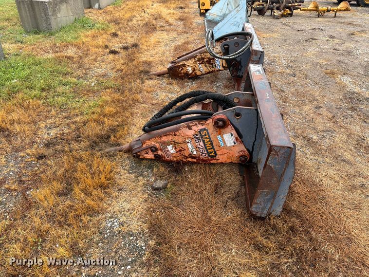 image for item FK3270 Stanley MB250 skid steer breaker