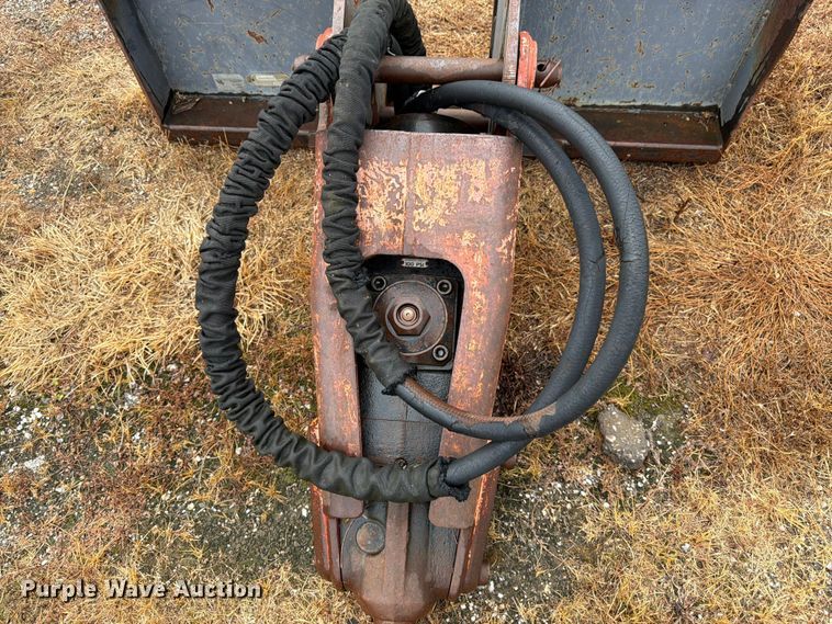 image for item FK3270 Stanley MB250 skid steer breaker