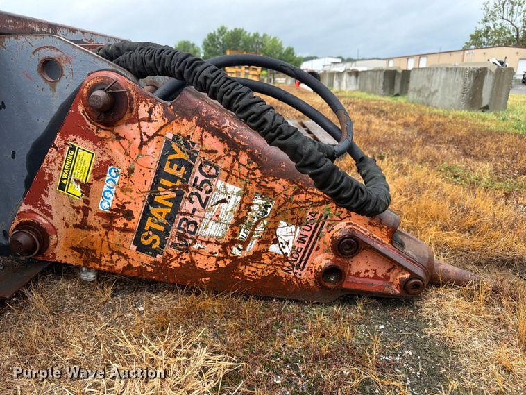image for item FK3270 Stanley MB250 skid steer breaker