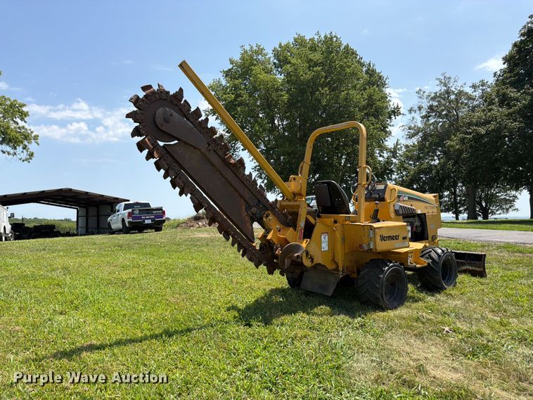 image for item FK3276 2014 Vermeer RTX450 trencher