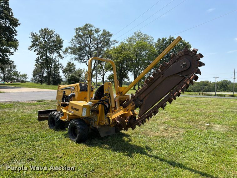 image for item FK3276 2014 Vermeer RTX450 trencher