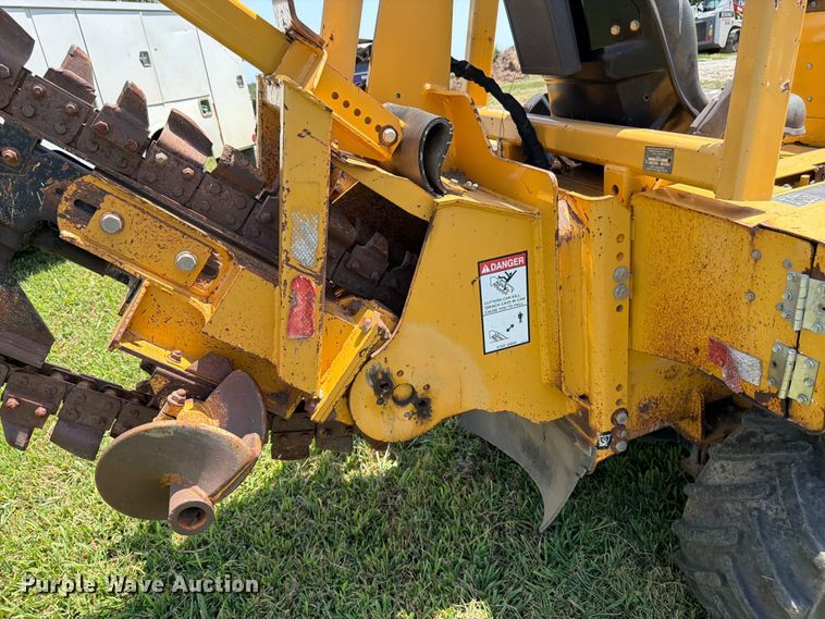 image for item FK3276 2014 Vermeer RTX450 trencher