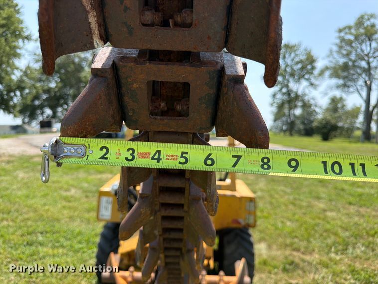 image for item FK3276 2014 Vermeer RTX450 trencher