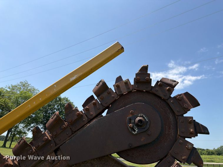 image for item FK3276 2014 Vermeer RTX450 trencher