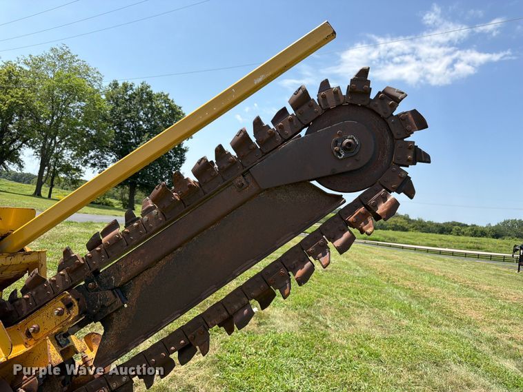 image for item FK3276 2014 Vermeer RTX450 trencher