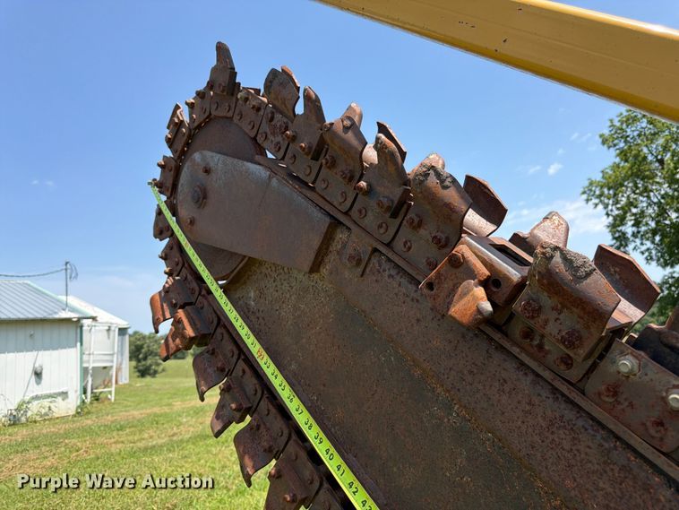 image for item FK3276 2014 Vermeer RTX450 trencher