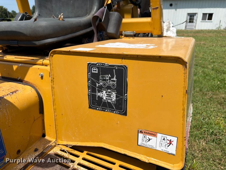 image for item FK3276 2014 Vermeer RTX450 trencher