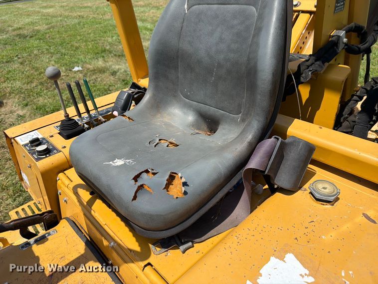 image for item FK3276 2014 Vermeer RTX450 trencher