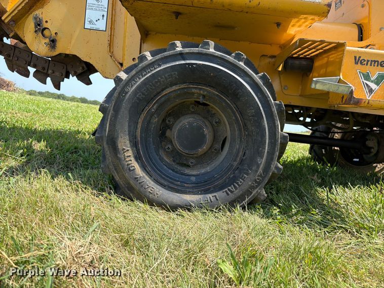 image for item FK3276 2014 Vermeer RTX450 trencher