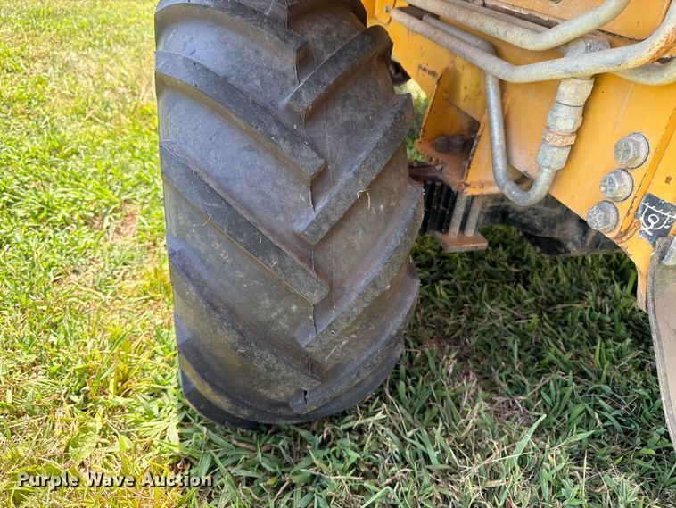 image for item FK3276 2014 Vermeer RTX450 trencher