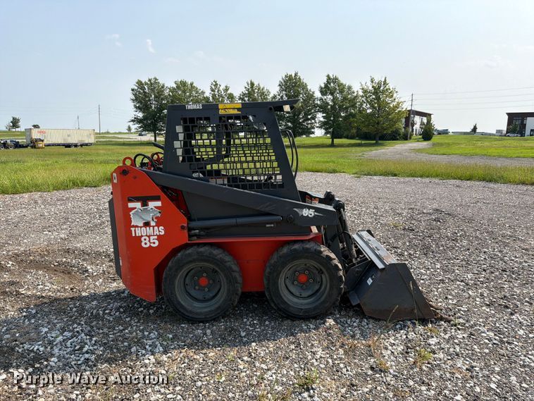image for item FK3300 Thomas 85 skid steer loader