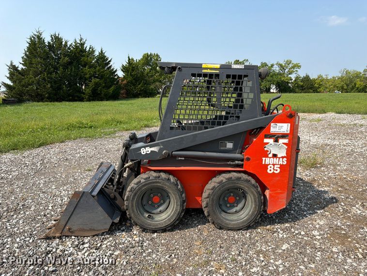 image for item FK3300 Thomas 85 skid steer loader
