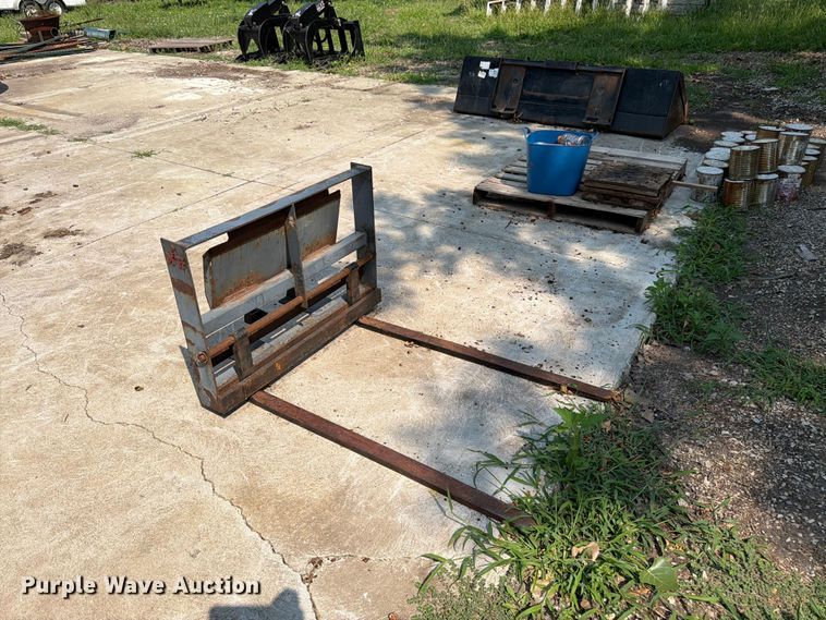 image for item FK3300 Thomas 85 skid steer loader
