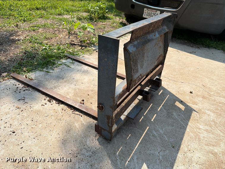 image for item FK3300 Thomas 85 skid steer loader