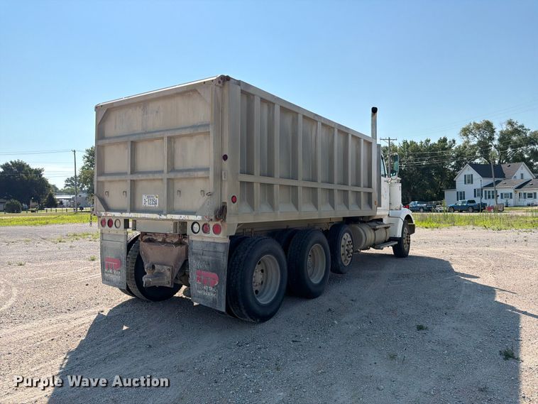 image for item FK3511 1998 Western Star 4900 dump truck