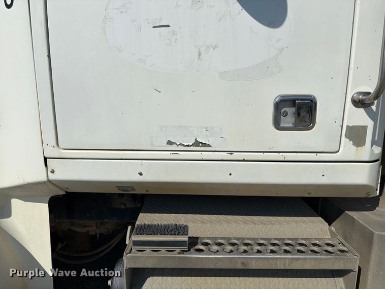 image for item FK3511 1998 Western Star 4900 dump truck