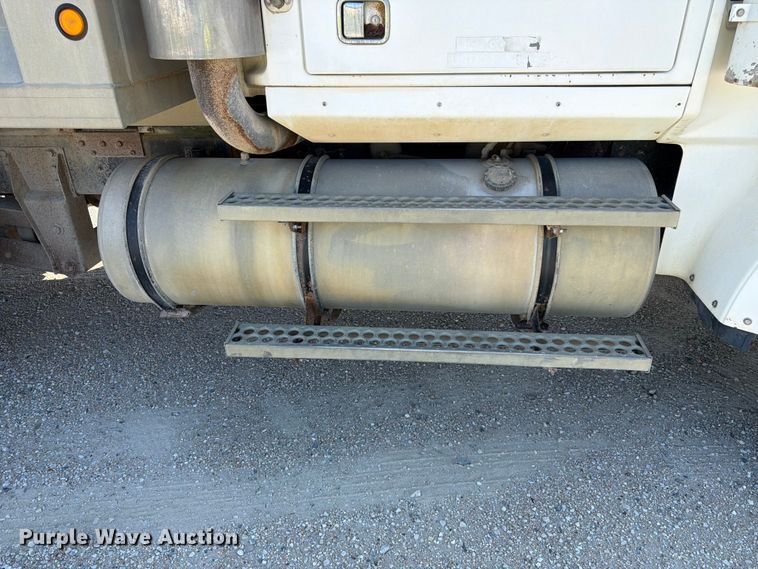 image for item FK3511 1998 Western Star 4900 dump truck