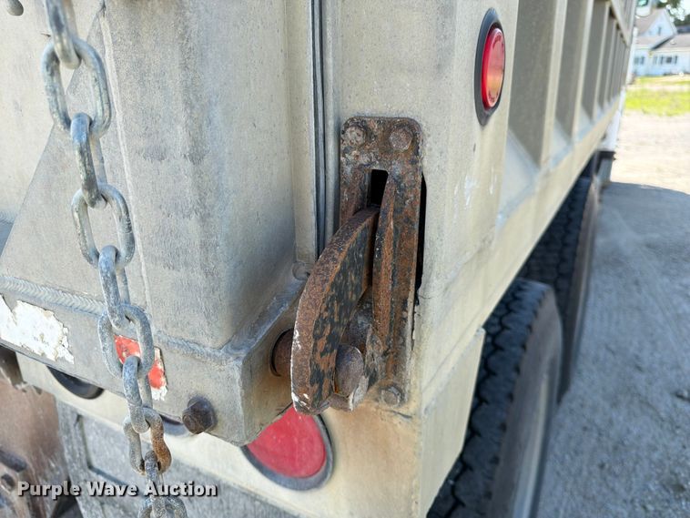 image for item FK3511 1998 Western Star 4900 dump truck