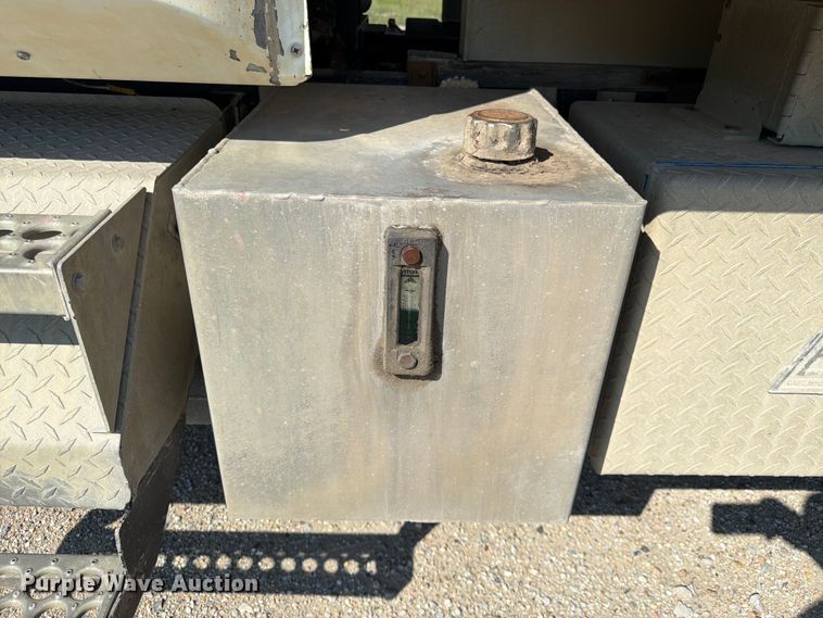 image for item FK3511 1998 Western Star 4900 dump truck