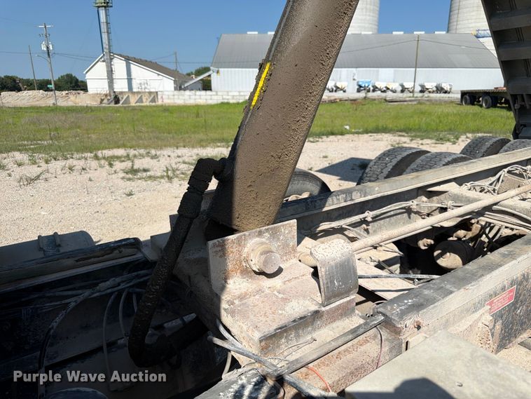 image for item FK3511 1998 Western Star 4900 dump truck