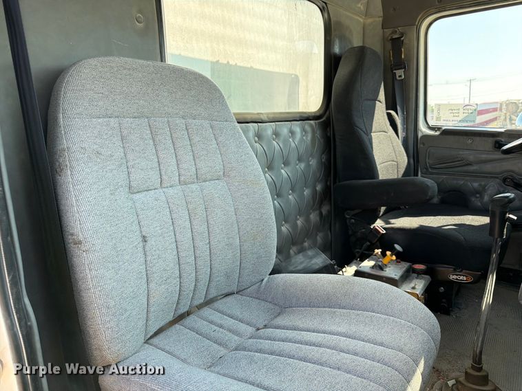 image for item FK3511 1998 Western Star 4900 dump truck