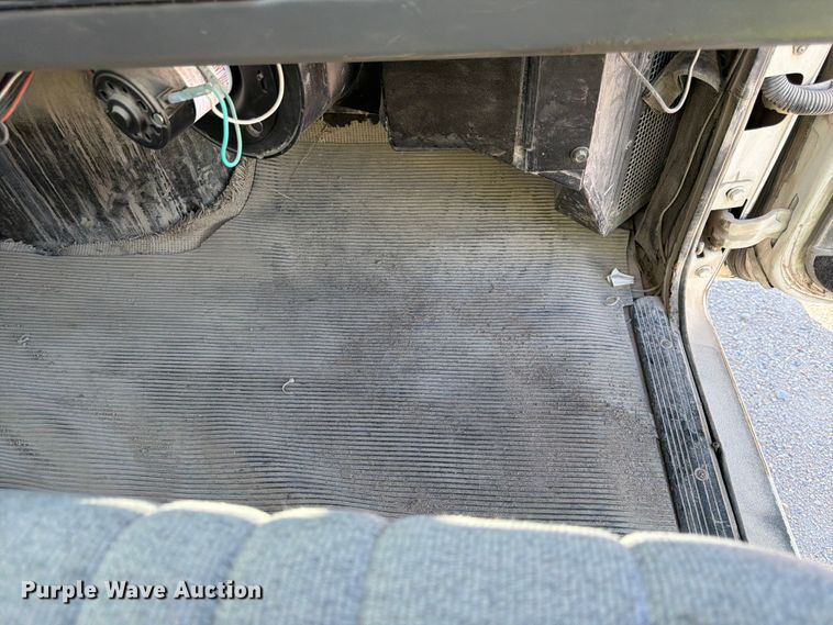 image for item FK3511 1998 Western Star 4900 dump truck