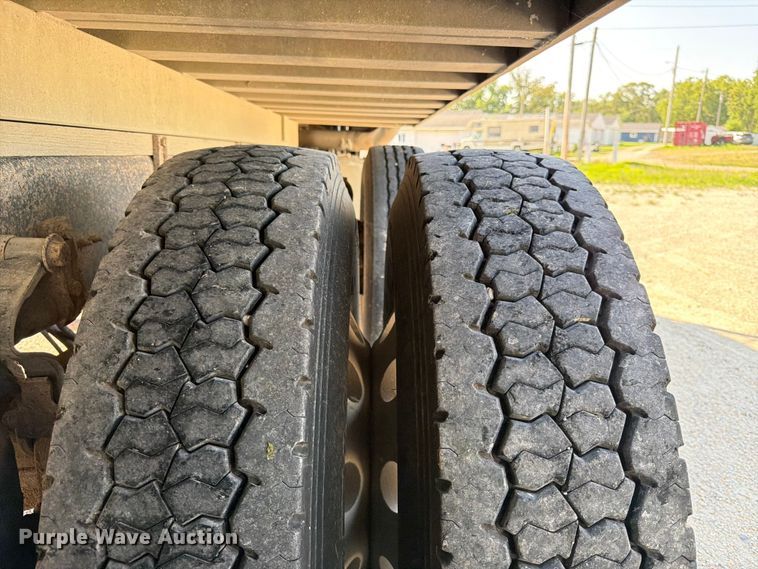 image for item FK3511 1998 Western Star 4900 dump truck