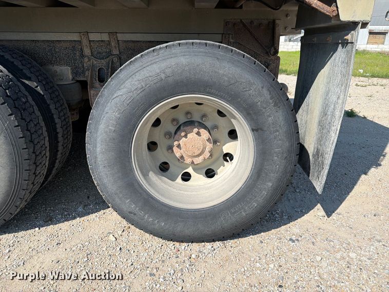 image for item FK3511 1998 Western Star 4900 dump truck