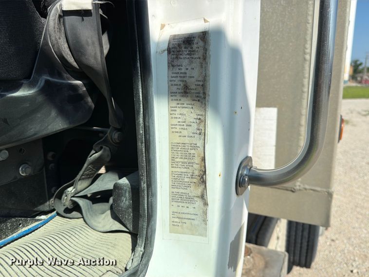 image for item FK3511 1998 Western Star 4900 dump truck