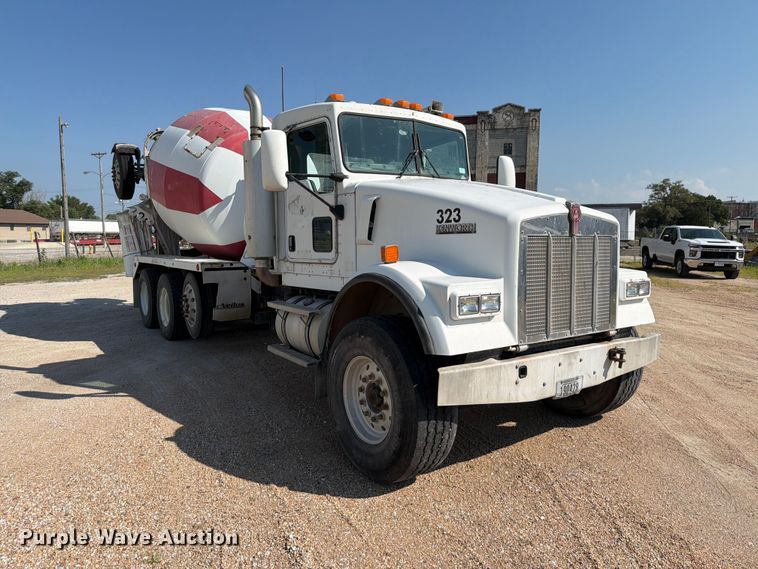 image for item FK3512 2004 Kenworth W900 ready mix truck