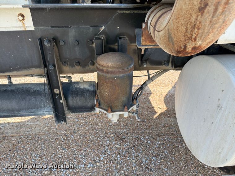 image for item FK3512 2004 Kenworth W900 ready mix truck