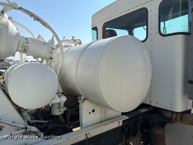 image for item FK3512 2004 Kenworth W900 ready mix truck