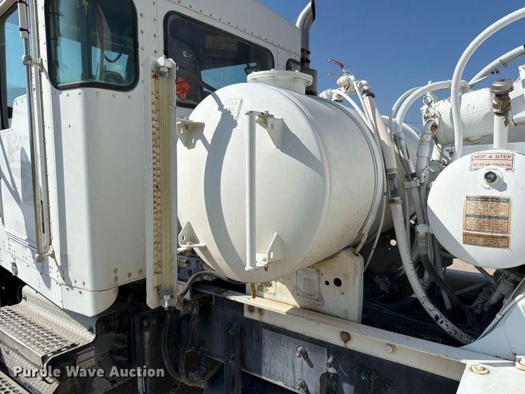 image for item FK3512 2004 Kenworth W900 ready mix truck