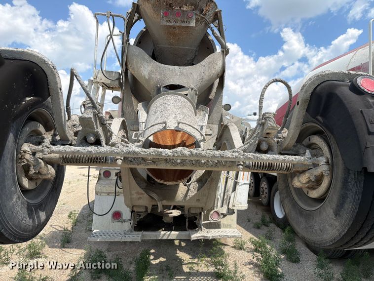 image for item FK3512 2004 Kenworth W900 ready mix truck